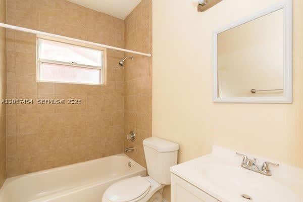 Building Photo - 8723 NW 142nd Ln