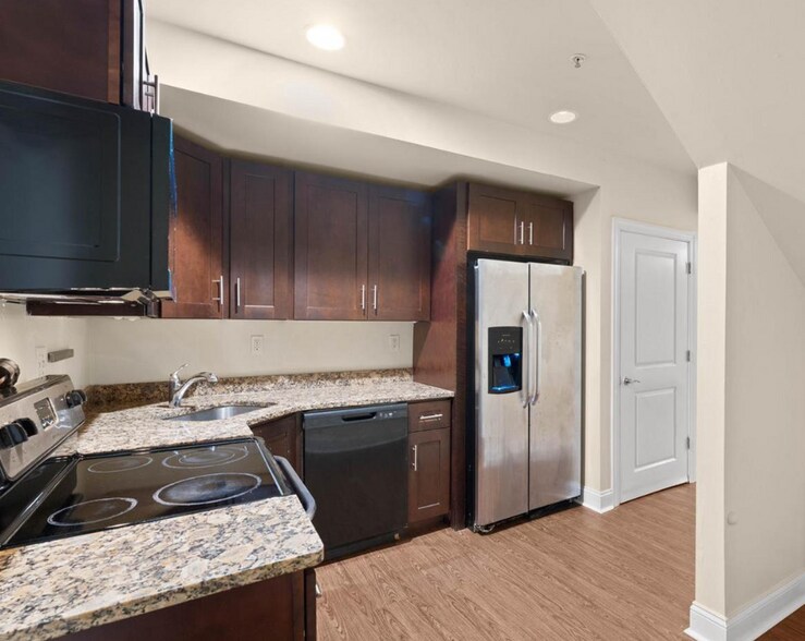 Building Photo - 1813 N 18th St