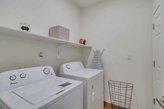 Building Photo - 251 San Clemente Ave NW