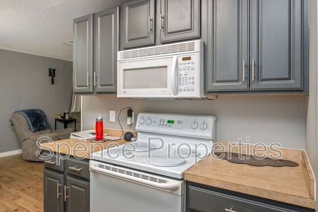 Building Photo - 113 Marimba St