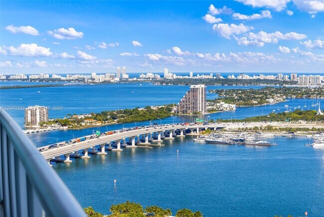 Building Photo - 888 Biscayne Blvd