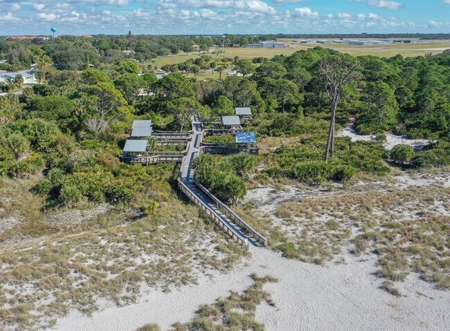 Building Photo - 217 Airport Ave W