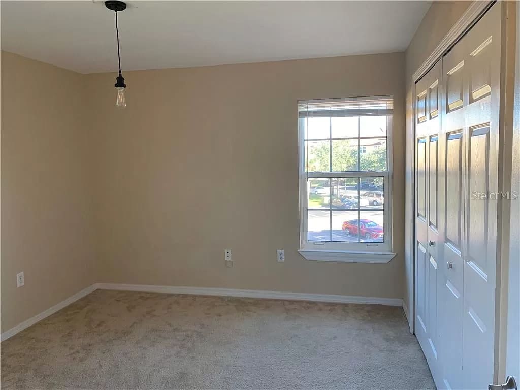 Building Photo - 5475 Vineland Rd