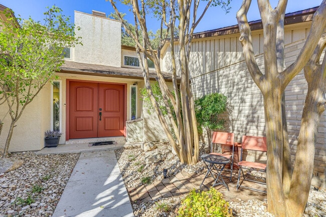 Building Photo - 8411 Brixton-SI ID1386179P