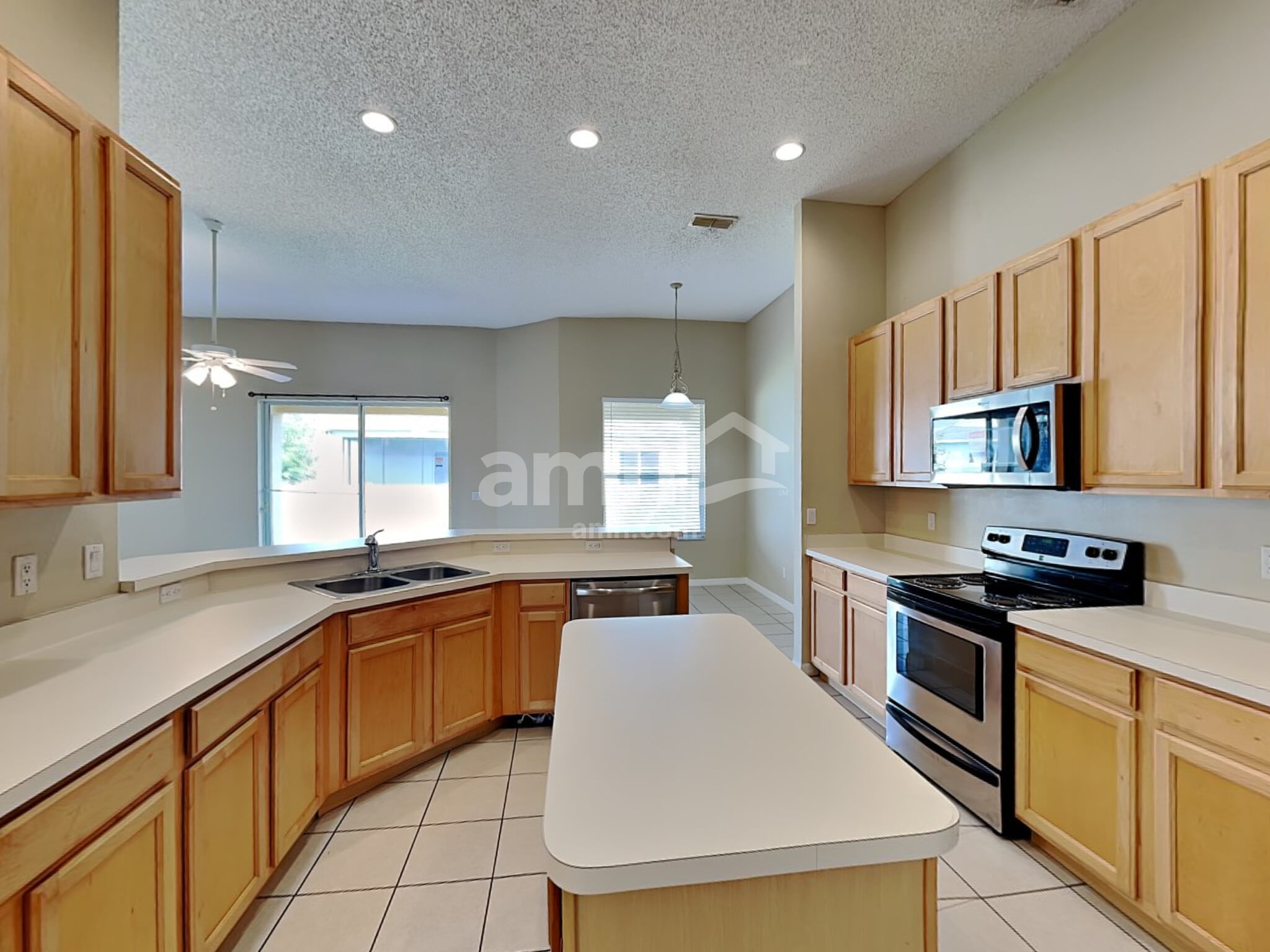 Building Photo - 13750 Old Dock Rd