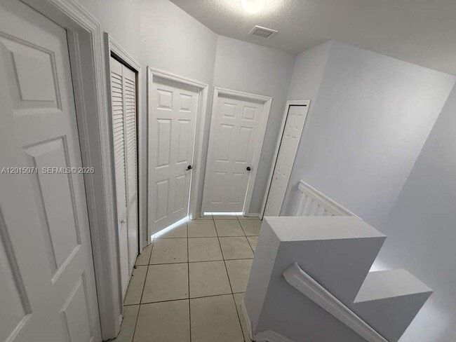 Building Photo - 10906 SW 243rd Ln