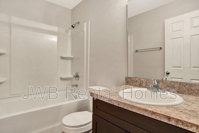 Building Photo - 6039 Carolines Ct