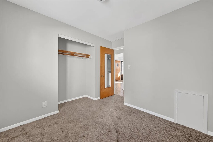 Building Photo - 23 W Burdick St