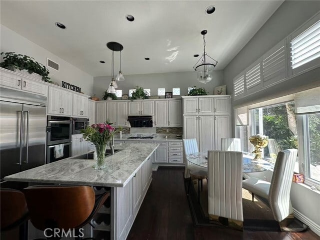 Building Photo - 2620 Cypress Point