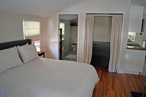 Building Photo - 6 White St NW