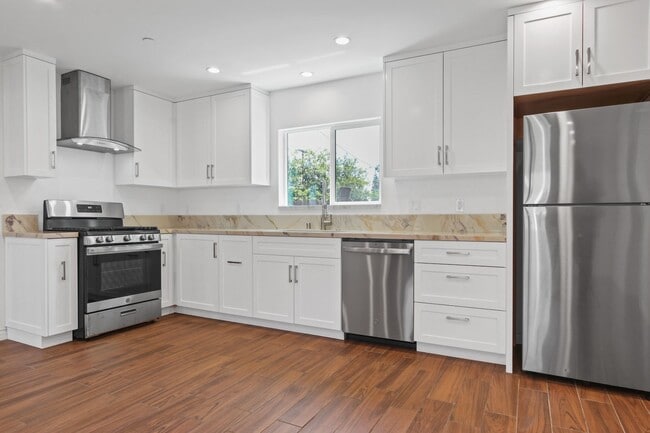 Building Photo - New Constuction Modern 2 Bed / 2 Bath ADU ...