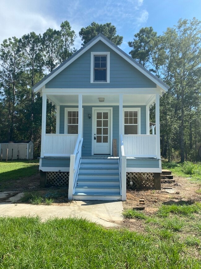 Primary Photo - Beautiful 2/1 Cottage in Bay St. Louis, MS