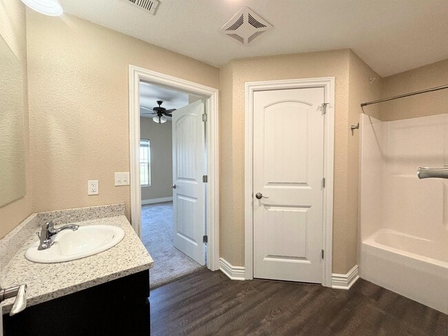 Building Photo - 1409 Genesis Dr