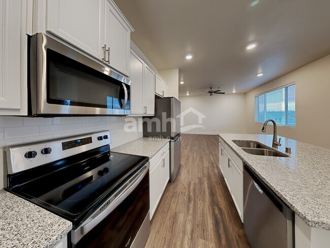 Building Photo - 19220 16th Ave Ct E