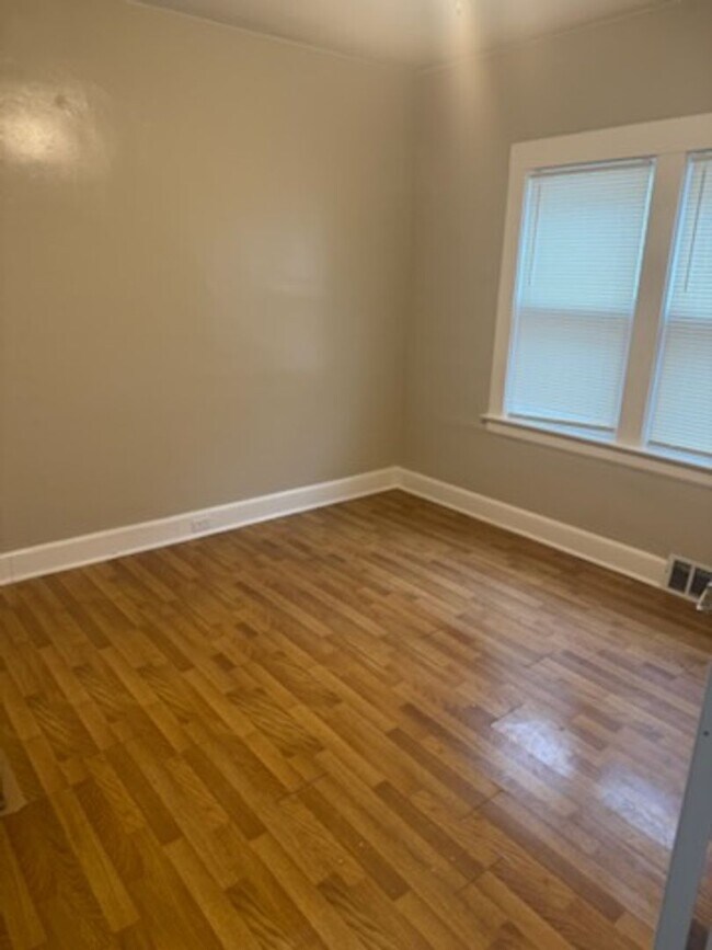 Building Photo - 4195 W 22nd St