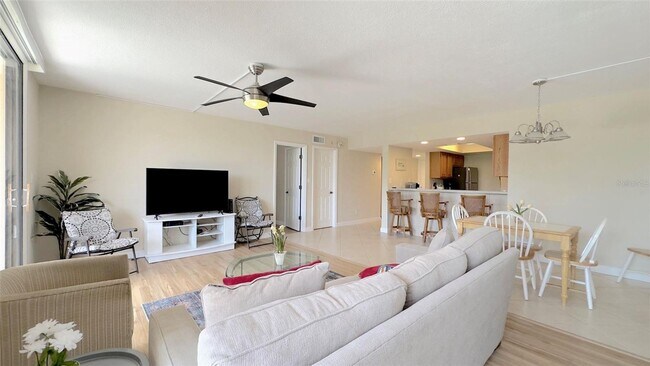 Building Photo - Paradise at Emerald Pointe in Punta Gorda