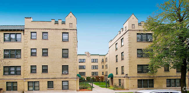 Building Photo - 100-112 S. Harvey Ave. and 223-227 South B...