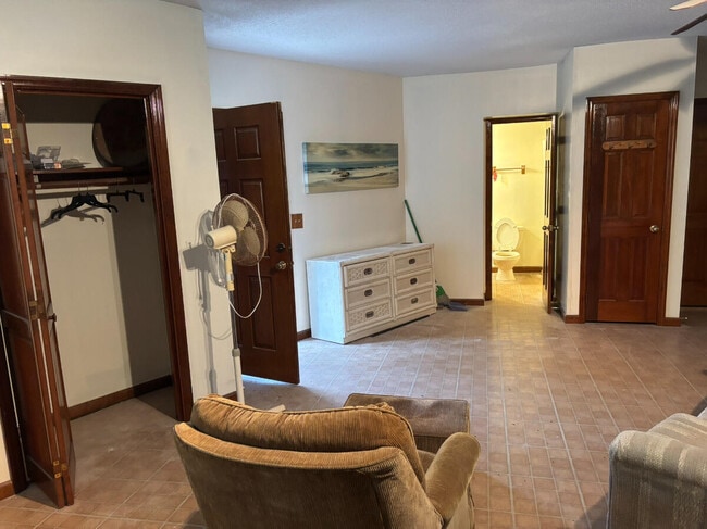 Building Photo - 7500 A1A S