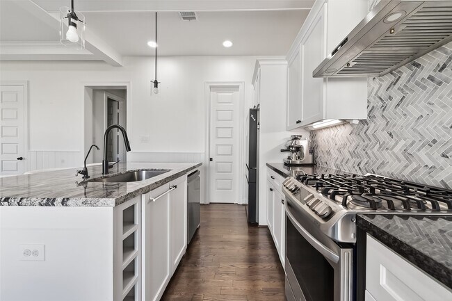 Building Photo - 1303 Upland Retreat Dr