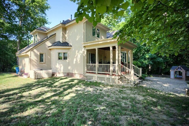 Building Photo - 5 Wildwood Ln