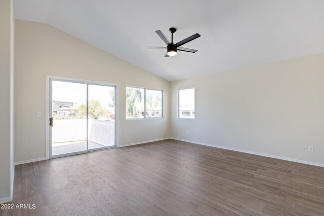 Building Photo - 5976 W Audrey Ln