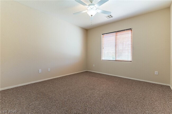 Building Photo - 2362 Ecliptic St