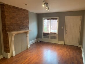 Building Photo - 3950-3952 Woolslayer Way