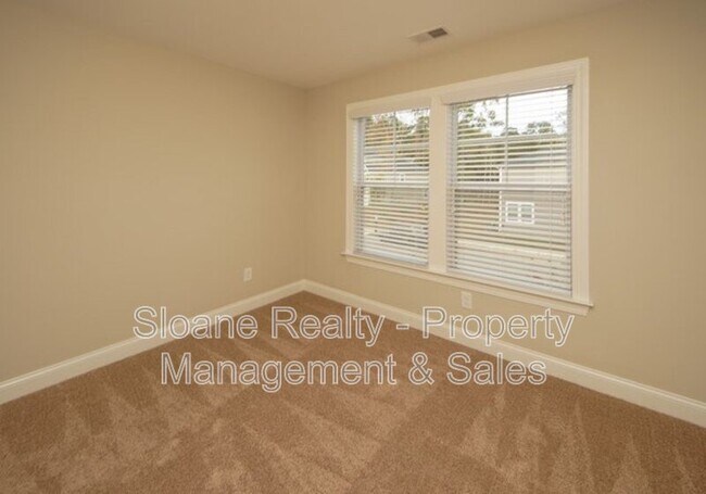 Building Photo - 4133 Rigsby Ln