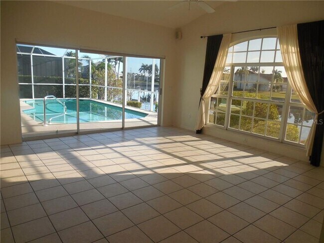 Building Photo - Annual Rental - Waterfront Home in Burnt Store Isles - Punta Gorda