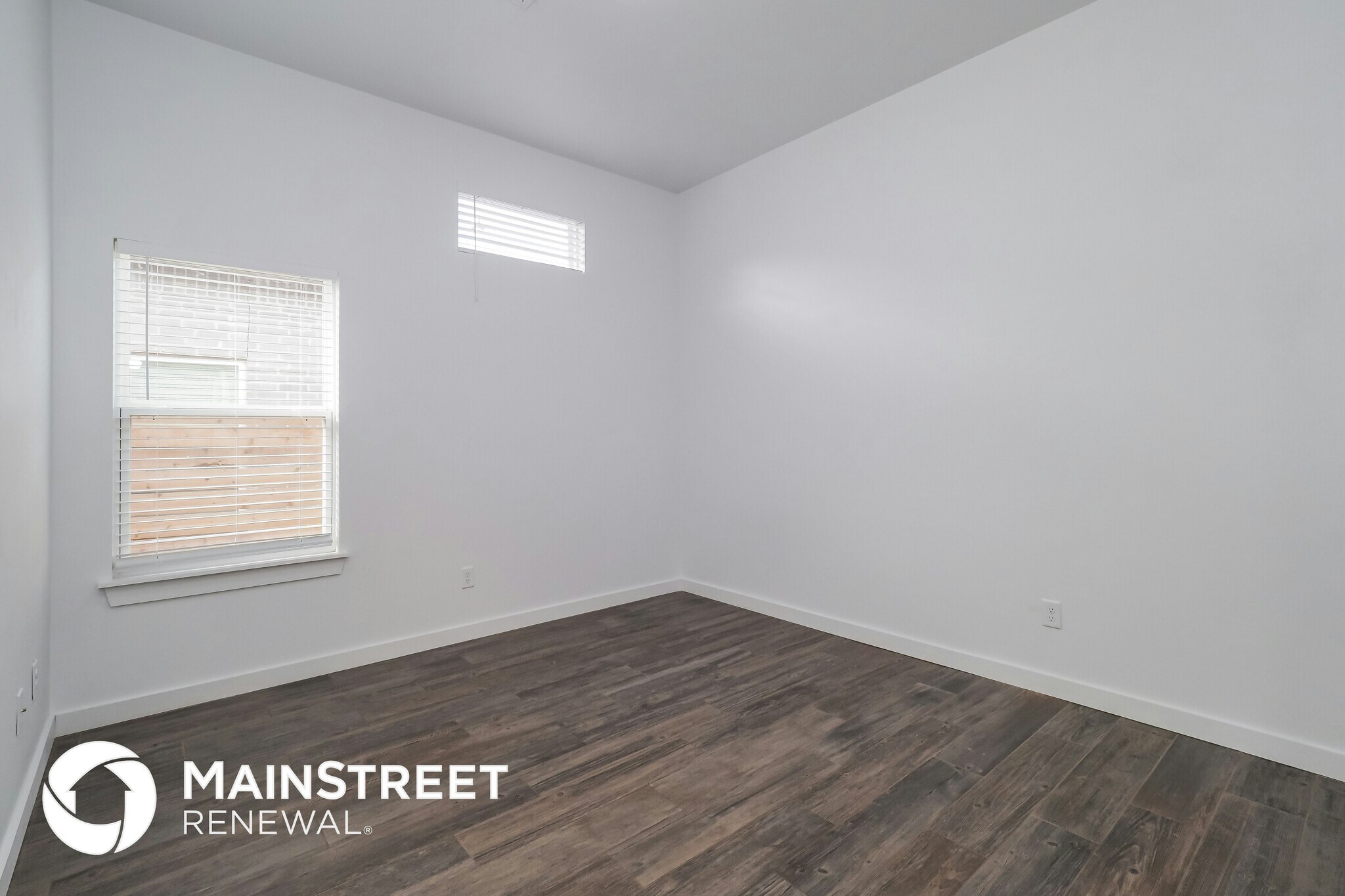 Building Photo - 11342 Paradise In Dr