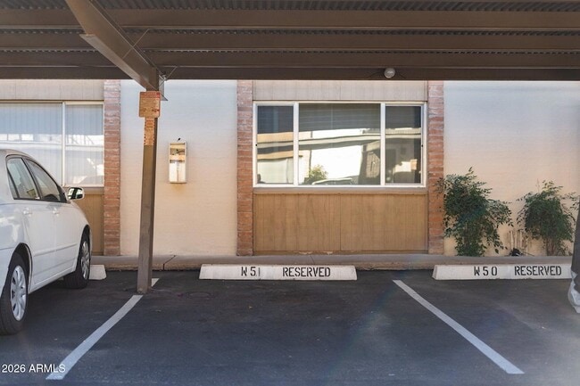 Building Photo - 4701 N 68th St