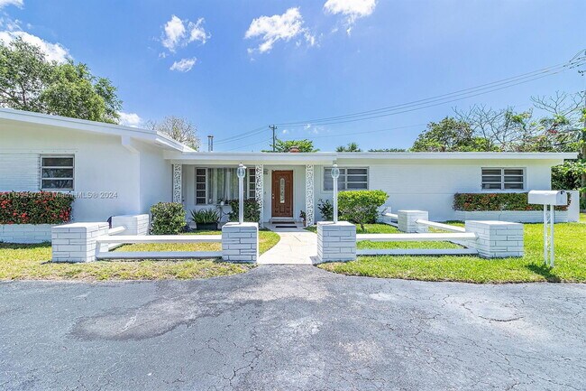 Building Photo - 8145 SW 128th St