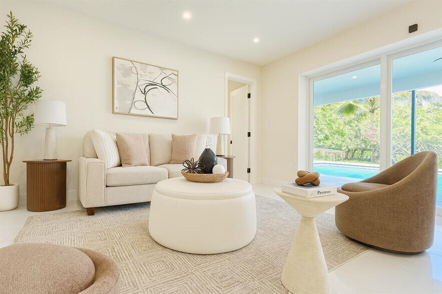 Building Photo - 3801 NE 16th Ter