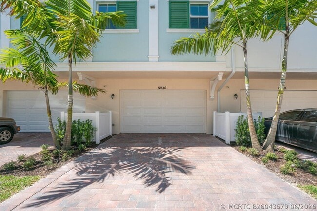 Building Photo - 12546 Gross Pointe Dr