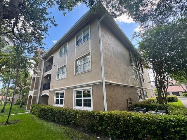 Building Photo - 140 SW 117th Ave