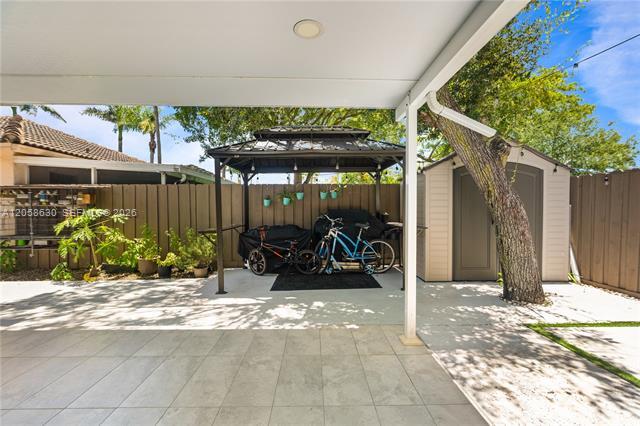 Building Photo - 8842 SW 215th Ln