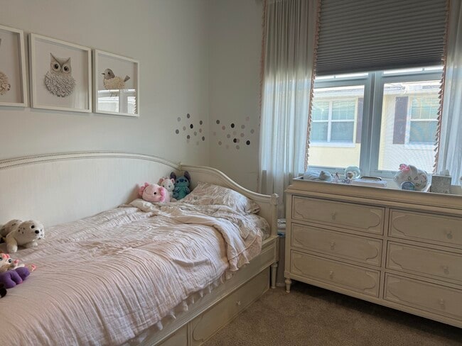 Building Photo - 101 E Coda Cir