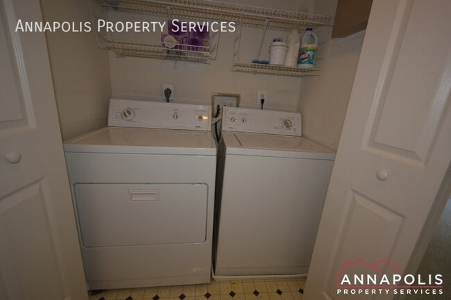 Building Photo - 66 Harbour Heights Dr