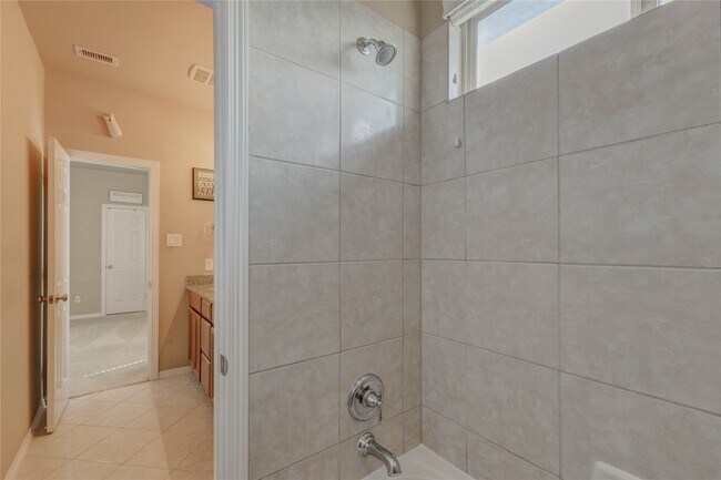 Building Photo - 27810 Yorkshire Brook Ln