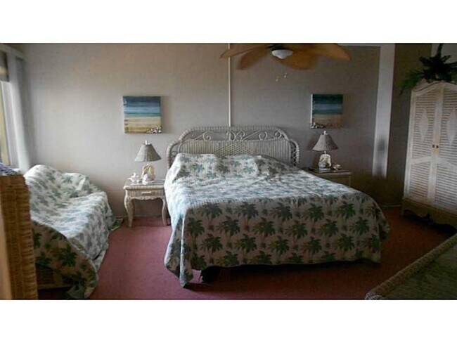 Building Photo - 1200 Hibiscus Ave