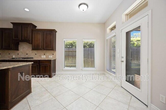 Building Photo - 115 Pine Crest Cir