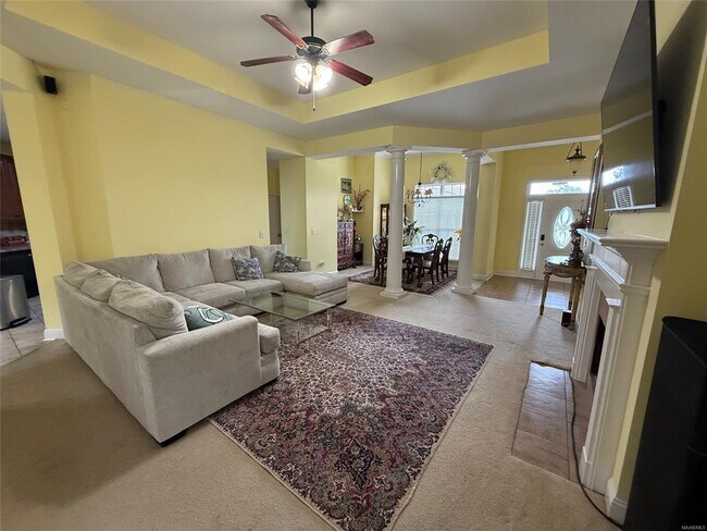 Building Photo - 9832 Helmsley Cir