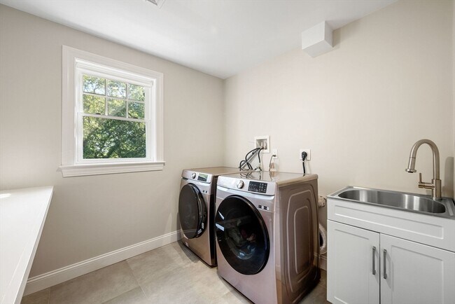 Building Photo - 41 Peach Orchard Rd