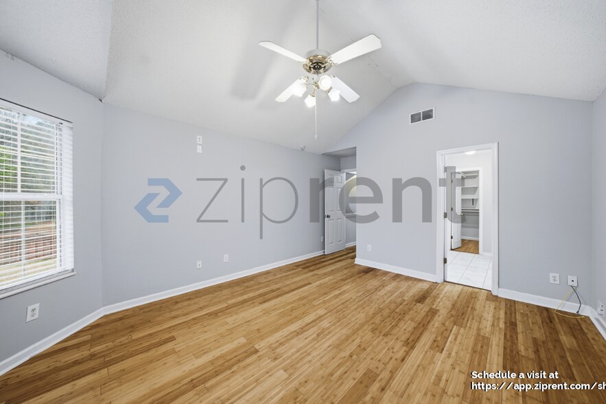 Building Photo - 2236 Raven Cir