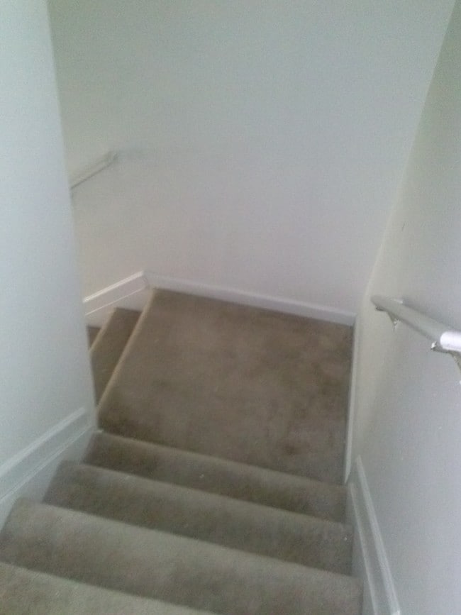 Building Photo - 2311 Nicole Dr