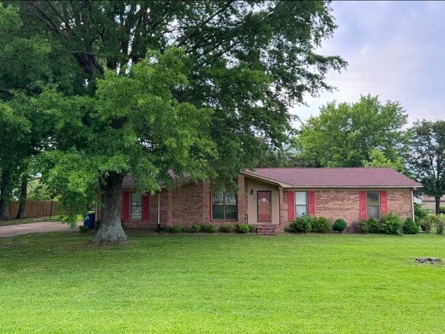 Building Photo - 152 Baker Rd
