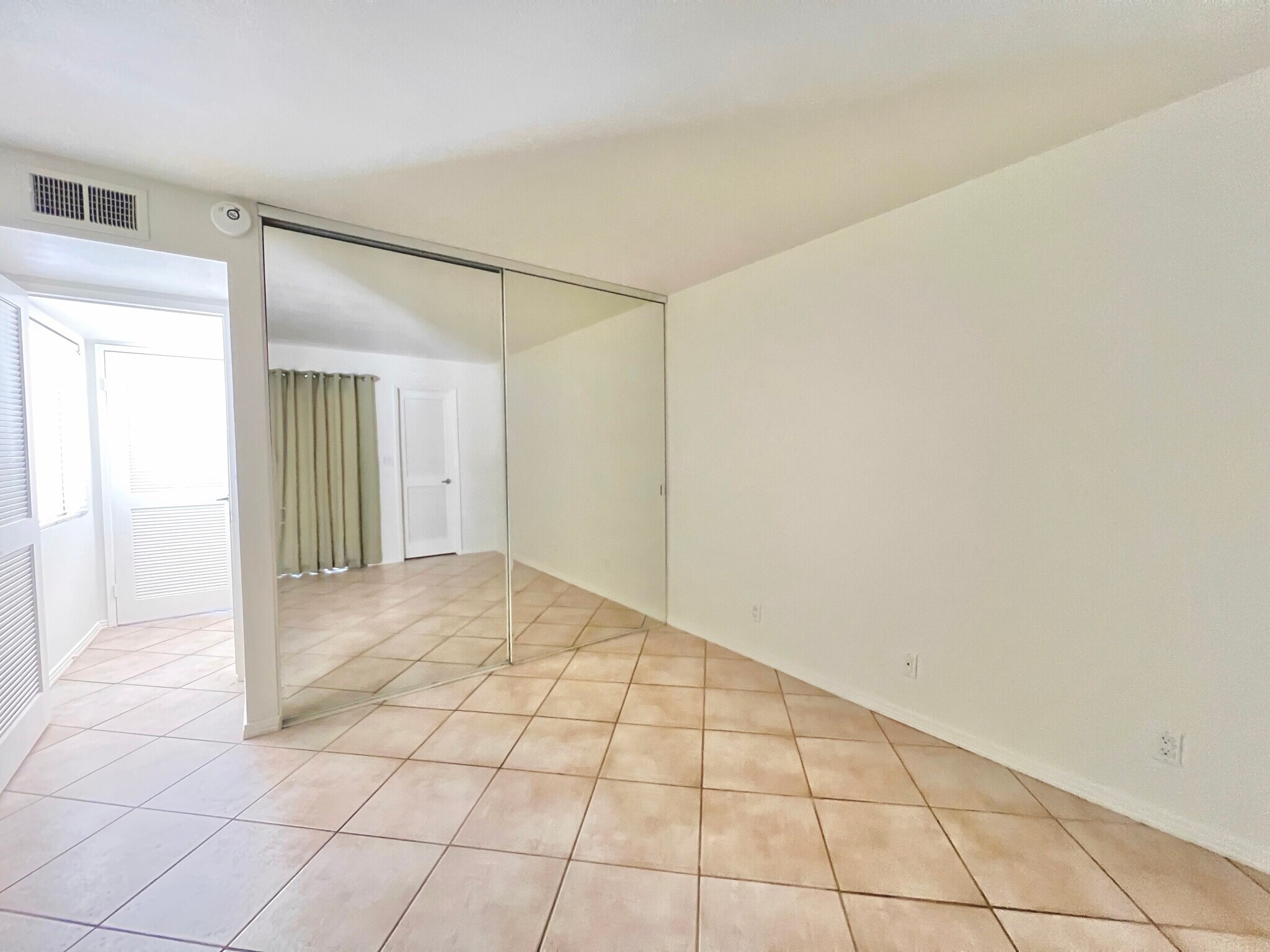 Building Photo - 64275 Spyglass Ave