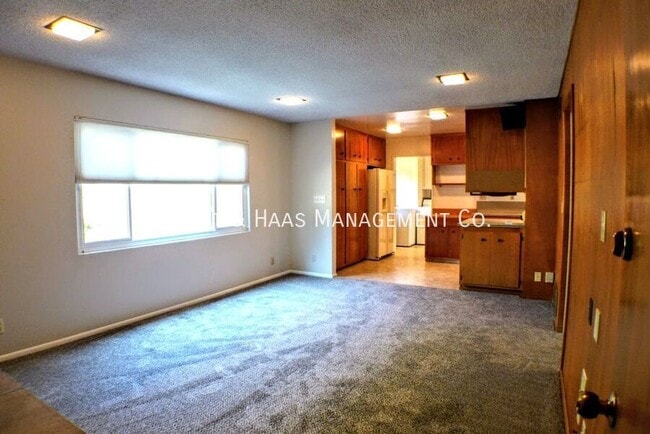 Building Photo - 3700 Weston Pl