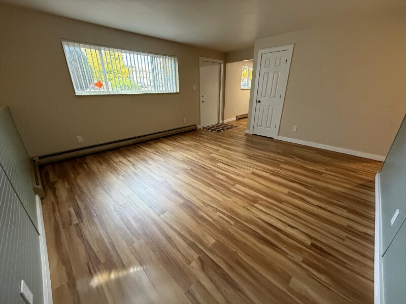 Building Photo - 1129 Darby St