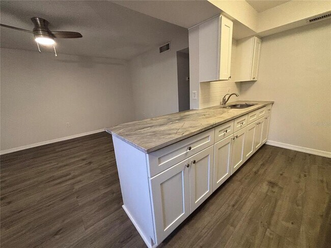 Building Photo - 4503 3rd St Cir W